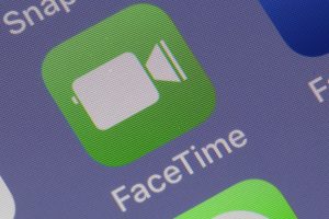 Lawyer Files Suit Over FaceTime Bug, Claims It Allowed Spying During Deposition