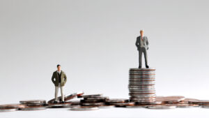 Biglaw Firm Matches First-Year Salaries (In Some Markets), Senior Associates Not So Lucky