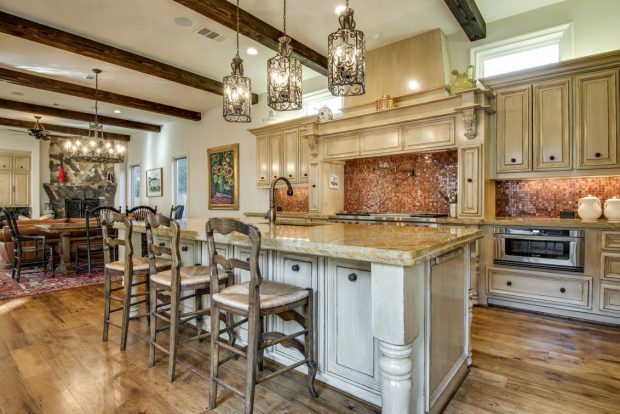 3825 Stratford Avenue 5