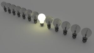 light-bulbs-1125016_1280 (1)